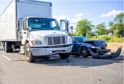 Accident involving truck and car. Contact a Fairfield truck accident lawyer at Aeton Law.